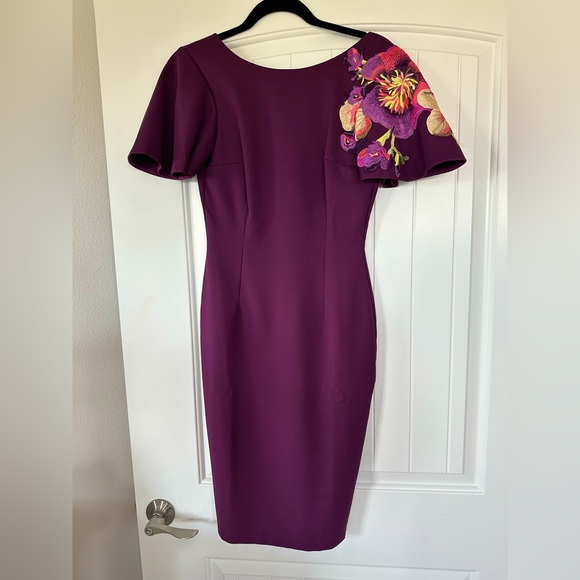 Dresses & Skirts - Beautiful Bodycon dress ,Size S